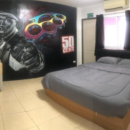 Bonkers Guesthouse Pattaya Eksteriør bilde