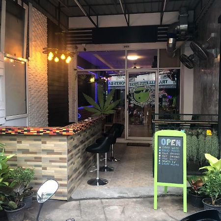 Bonkers Guesthouse Pattaya Eksteriør bilde