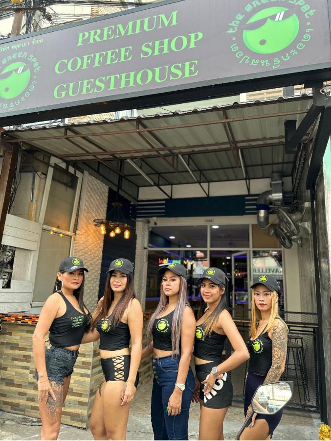 Bonkers Guesthouse Pattaya Eksteriør bilde