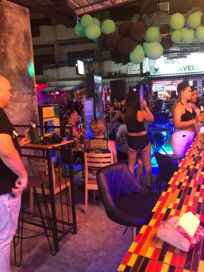 Bonkers Guesthouse Pattaya Eksteriør bilde